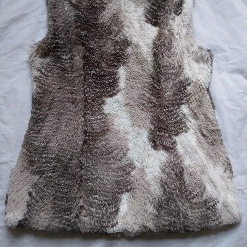 CAbi #3179 Aspen Faux Fur Vest Jacket Coat Ivory Mocha Tan Brown Full Zip Size M - Picture 9 of 10